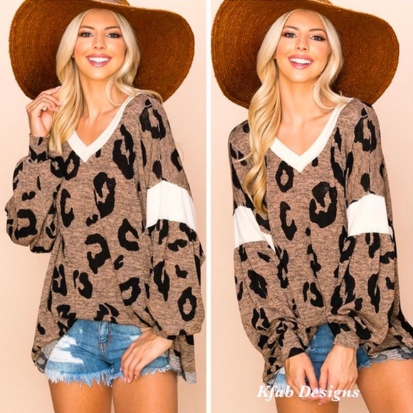 V Neck Cheetah Sweater Knit Puff Sleeve Top 🎉 HOST PICK🎉 - Picture 4 of 9